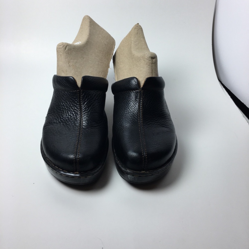 Born Leather padded mule Clog
